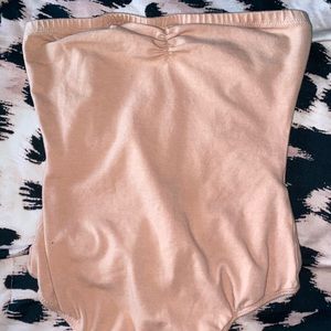 Strapless light pink body suit